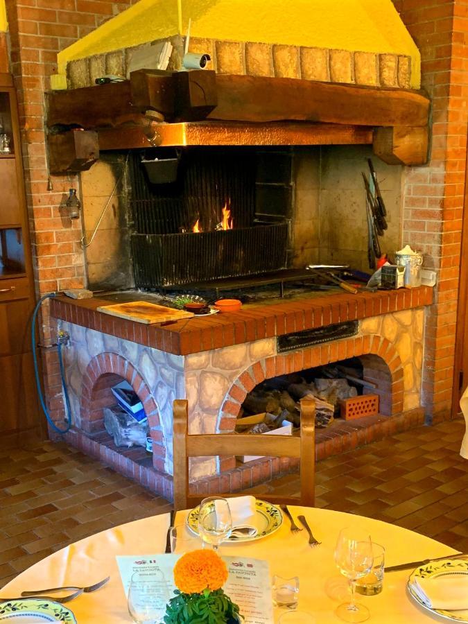 La Favorita Apricale B&B & Ristorante Buitenkant foto